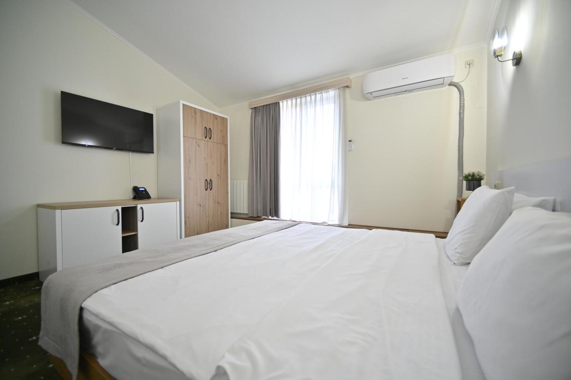 Colette Hotel Yerevan Ngoại thất bức ảnh
